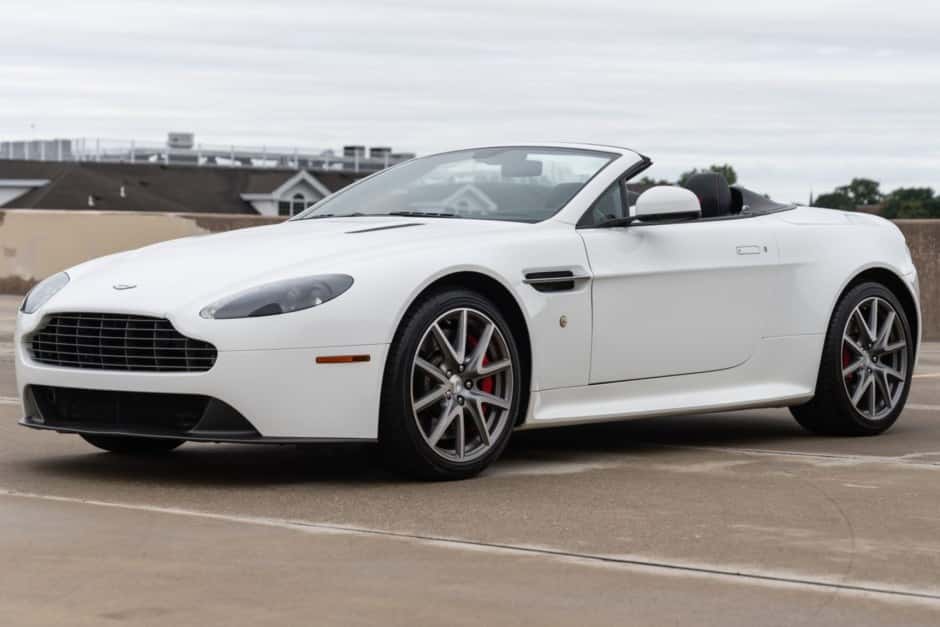 2015 Aston Martin V8 Vantage (2006+) sold for $51,000