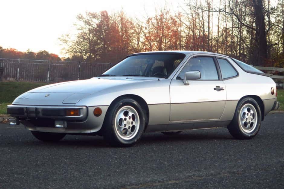 1987 Porsche 924 sold for $12,000
