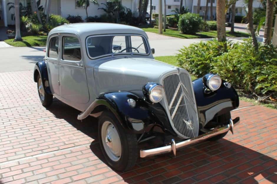 1952 Citroen Traction Avant sold for $19,000
