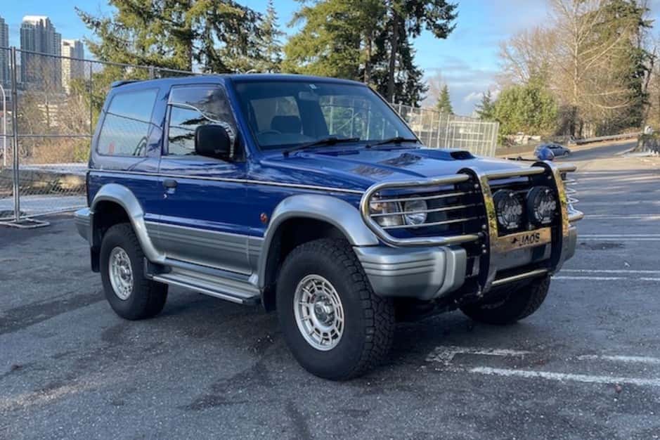 1996 Mitsubishi Pajero & Montero sold for $8,999