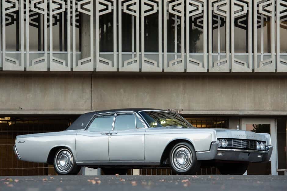 1967 Lincoln Continental (1961-1969) sold for $34,500
