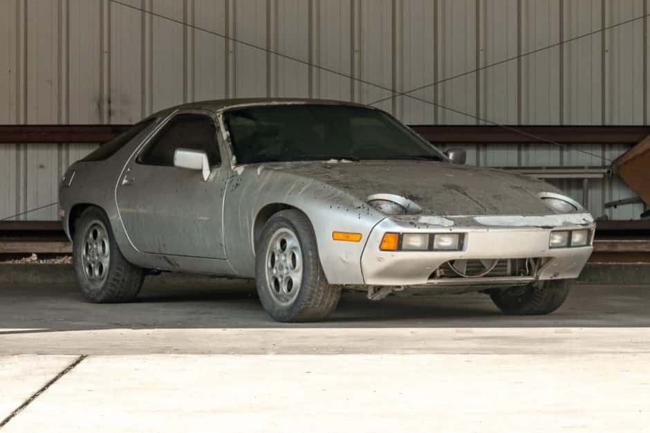 1978 Porsche 928 sold for $3,250