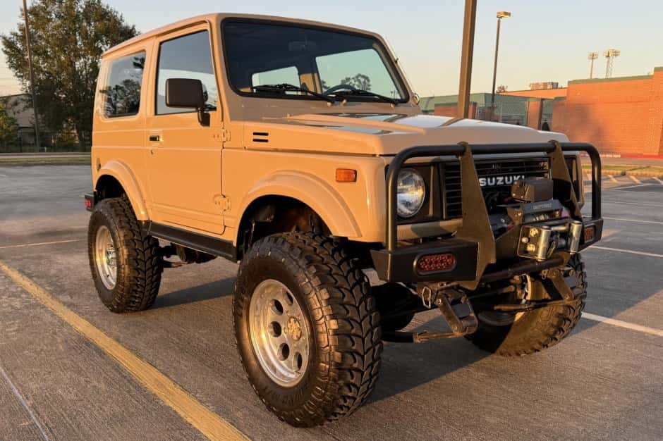 1987 Suzuki Samurai sold for $15,500