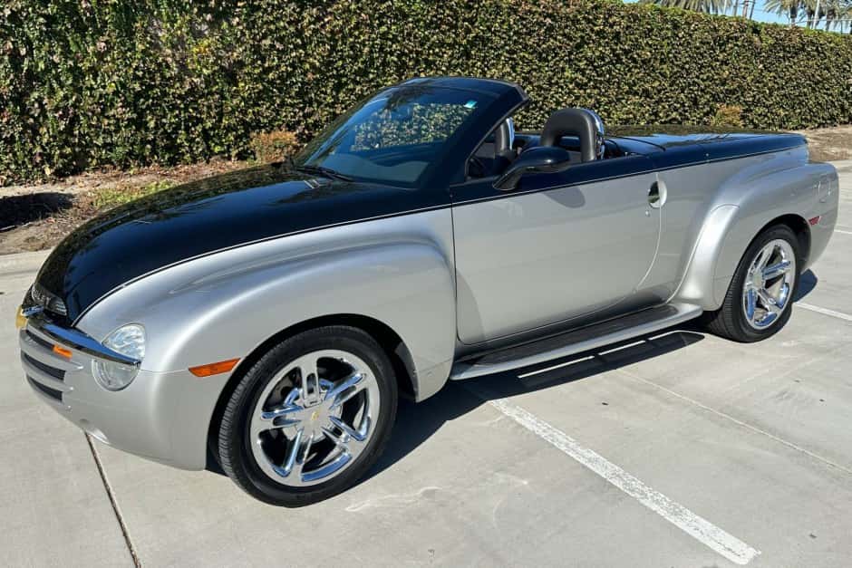2006 Chevrolet SSR sold for $36,000