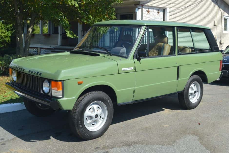 1982 Land Rover Range Rover Classic sold for $38,000