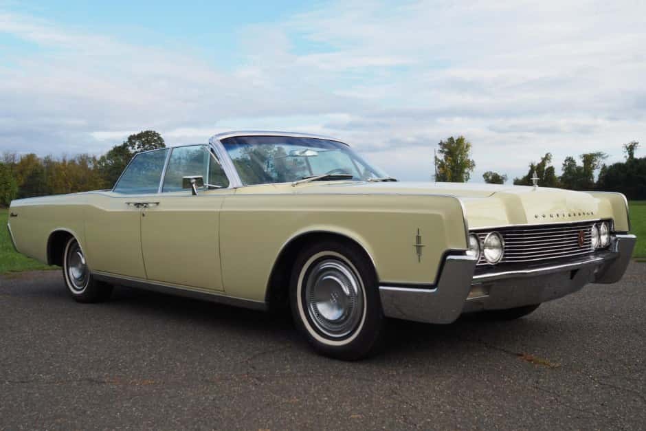 1966 Lincoln Continental (1961-1969) sold for $45,500
