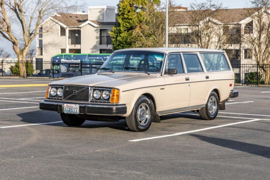 1980 Volvo 240 sold for $12,500