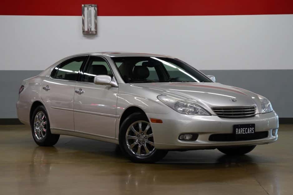 2003 Lexus ES sold for $10,500