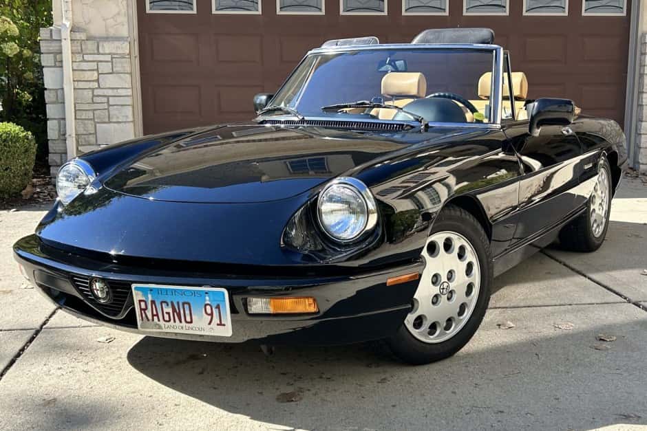 1991 Alfa Romeo 105/115 Spider Series 4 sold for $17,000