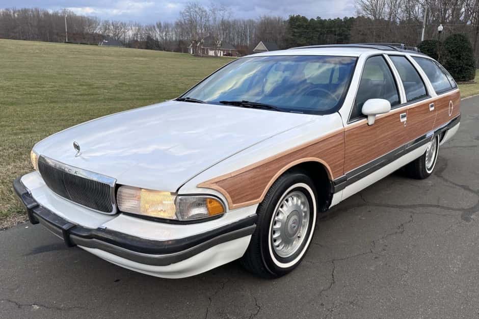 1994 Buick Roadmaster sold for $8,400