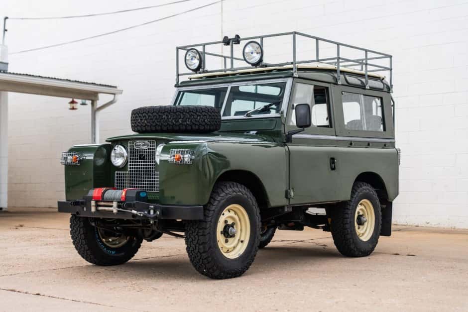 1959 Land Rover Series 88 sold for $30,001