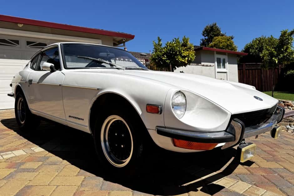1971 Datsun 240Z sold for $17,500