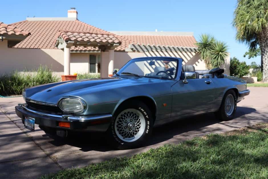 1992 Jaguar XJS sold for $8,600