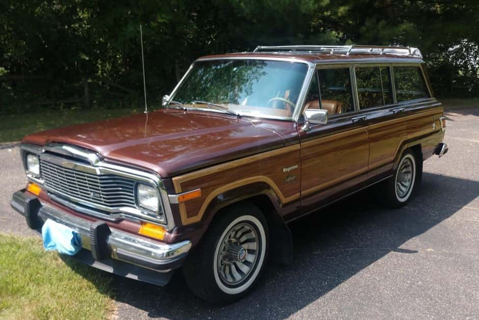 1981 Jeep SJ Grand Wagoneer sold for $22,000