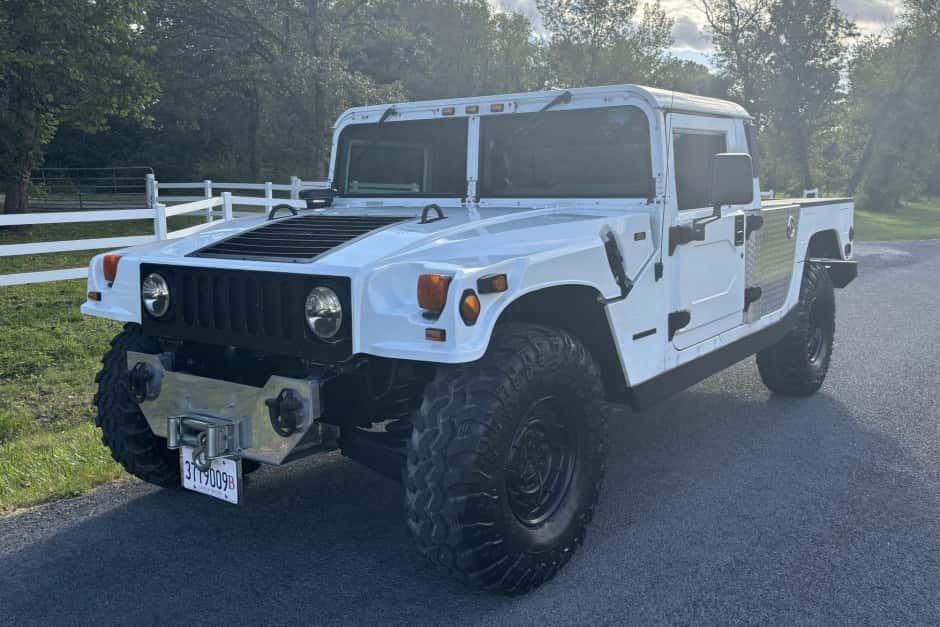1999 Hummer H1 sold for $25,300