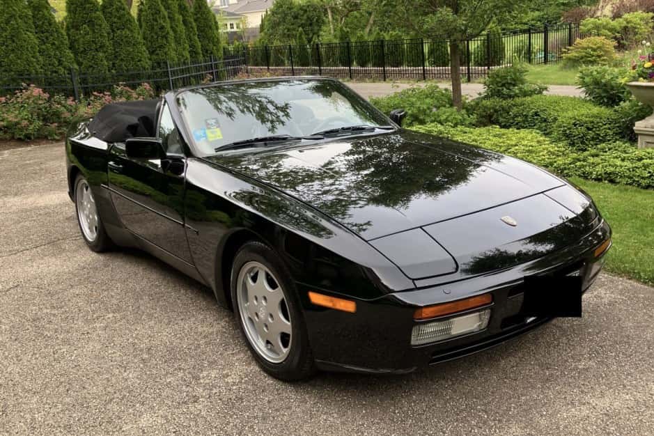 1990 Porsche 944 sold for $15,000