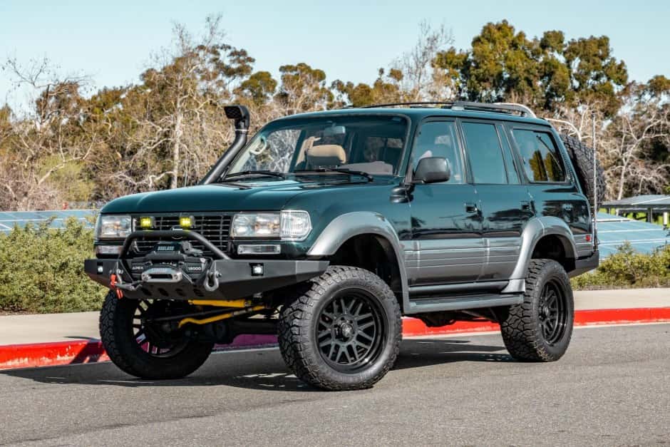 1997 Lexus LX450 sold for $9,900