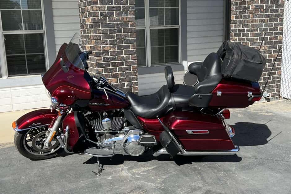 2016 Harley-Davidson Touring sold for $12,600