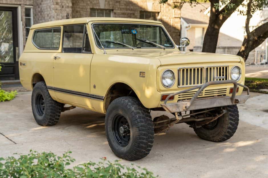 1973 International Harvester Scout sold for $18,500