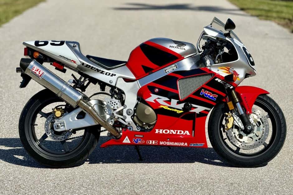 2004 Honda RC51 sold for $8,100