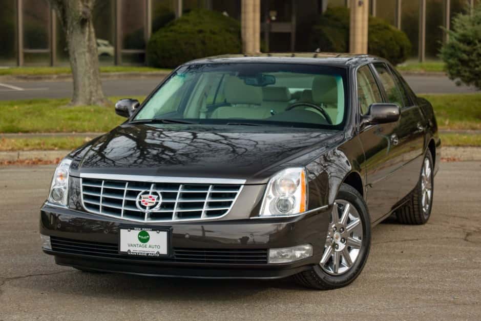 2009 Cadillac DTS sold for $35,000