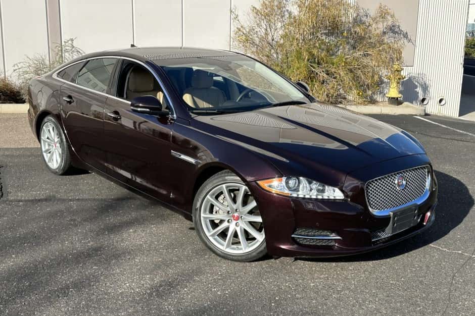 2014 Jaguar X351 XJ (2010-2019) sold for $18,511