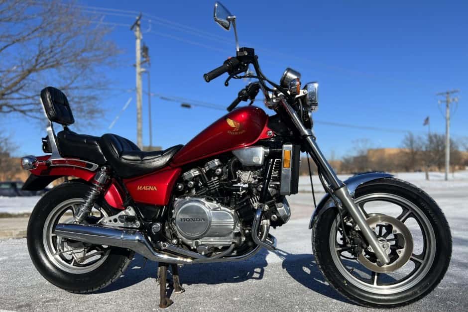 1986 Honda Magna sold for $3,399