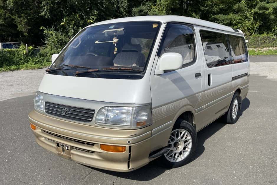 1994 Toyota HiAce sold for $6,100
