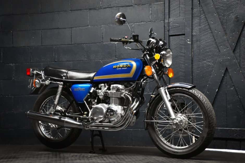 1900 Honda CB500 Four & CB550 sold for $11,750