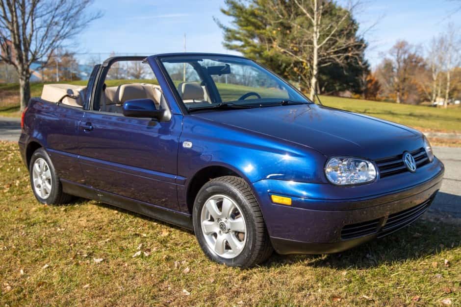 2002 Volkswagen Golf/Rabbit Cabriolet sold for $9,500