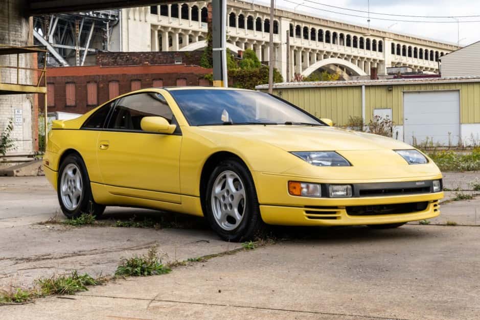 1990 Nissan Z32 300ZX sold for $40,500
