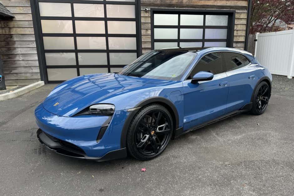 2022 Porsche Taycan sold for $77,000