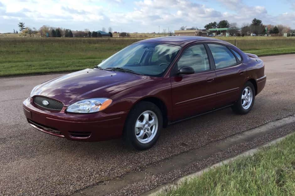 2005 Ford Taurus Sedan & Wagon sold for $12,500