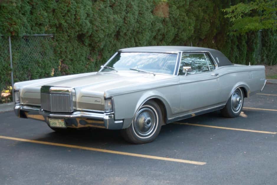 1969 Lincoln Continental Mark III (1969-1971) sold for $15,750