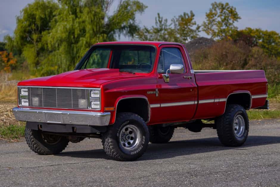 1985 Chevrolet C/K (1973-1991) sold for $16,100