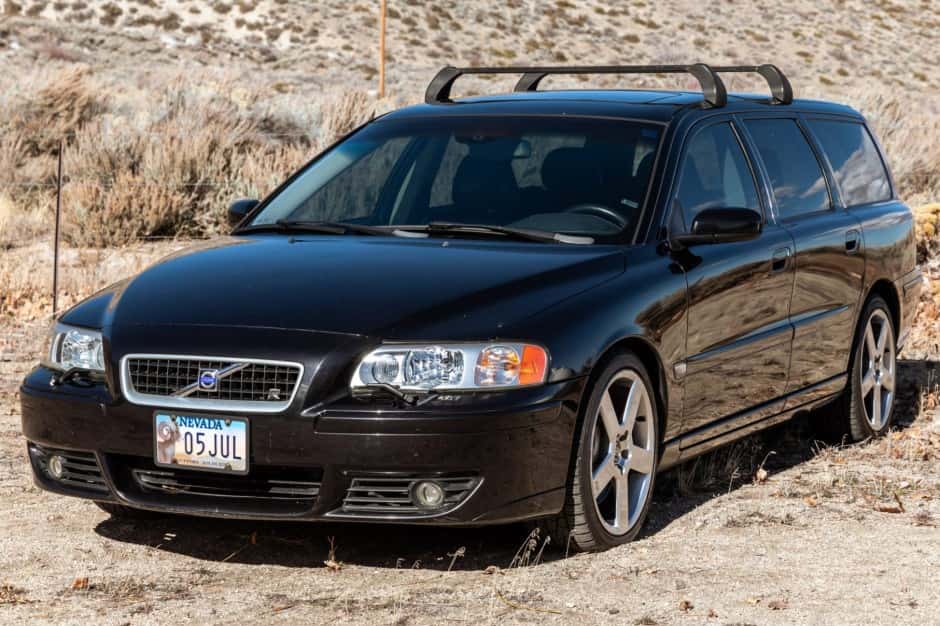 2005 Volvo V70R sold for $15,000