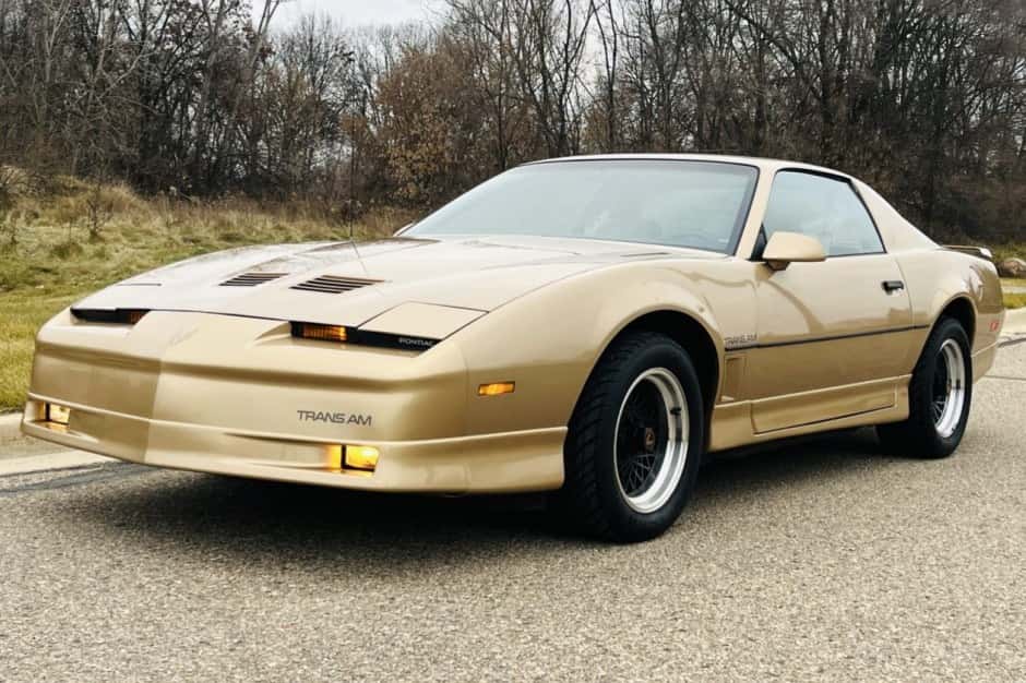 1985 Pontiac Firebird (1982-1992) sold for $12,000