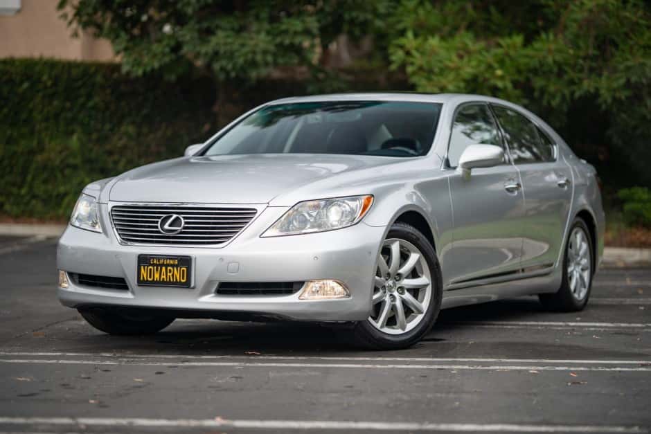2008 Lexus LS Sedan sold for $25,250