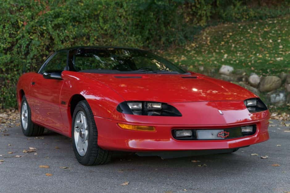 1993 Chevrolet Camaro 4th Generation 1993-2002 sold for $8,000
