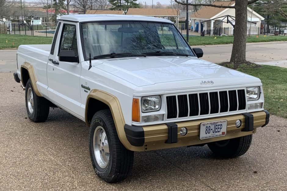 1988 Jeep Pickup sold for $16,000