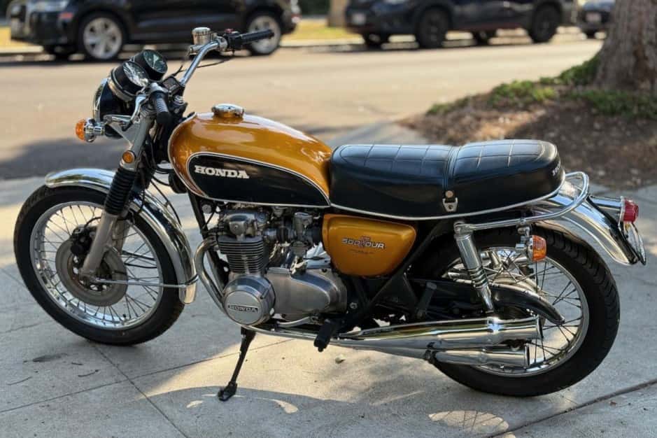 1972 Honda CB500 Four & CB550 sold for $3,750