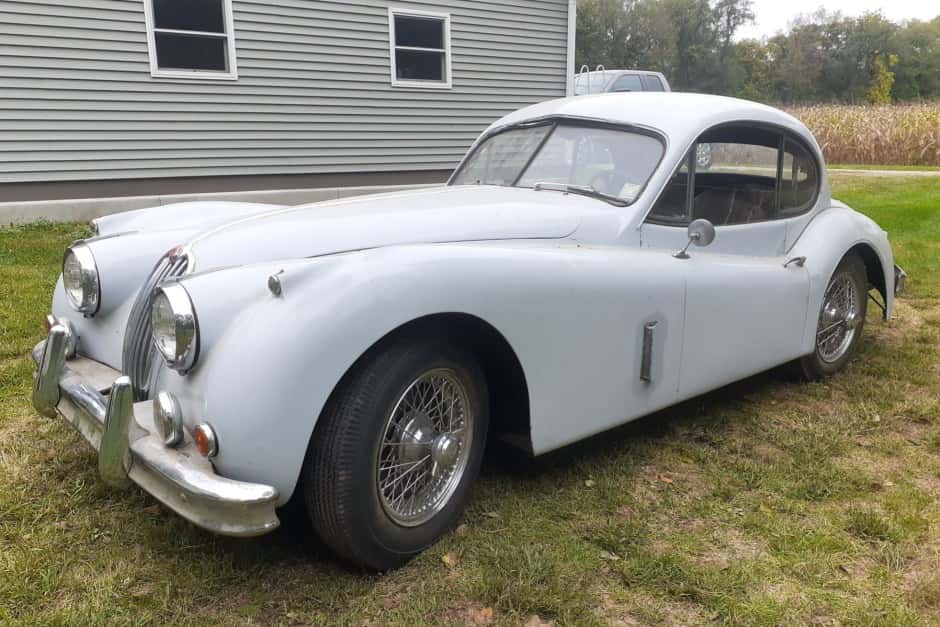 1957 Jaguar XK140 sold for $16,500