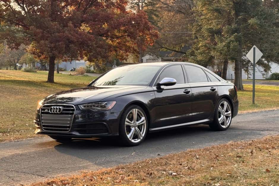 2015 Audi S6 sold for $33,000