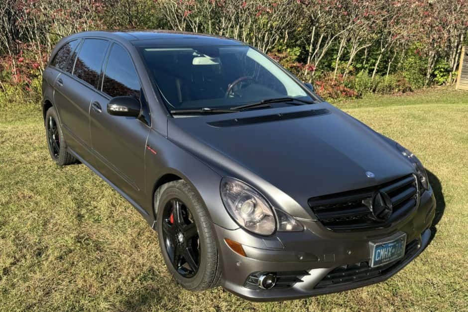 2007 Mercedes-Benz R63 AMG sold for $28,869