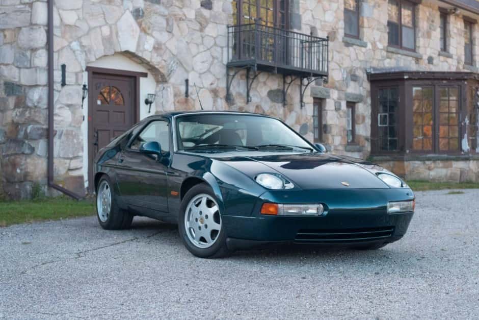 1991 Porsche 928 sold for $57,428