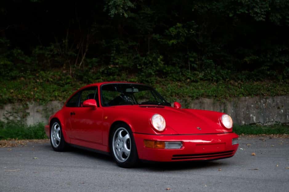 1992 Porsche 964 Carrera RS sold for $225,999