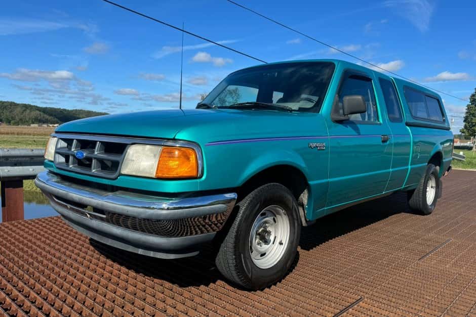 1993 Ford Ranger 1993-1997 sold for $6,000