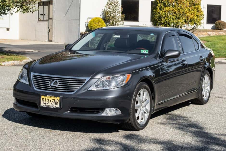 2008 Lexus LS Sedan sold for $16,500