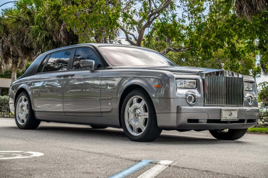 2009 Rolls-Royce Phantom VII & VIII sold for $97,000