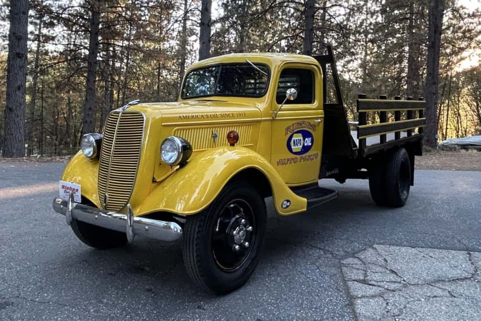 1937 Ford Pickup 1937-1939 sold for $17,501